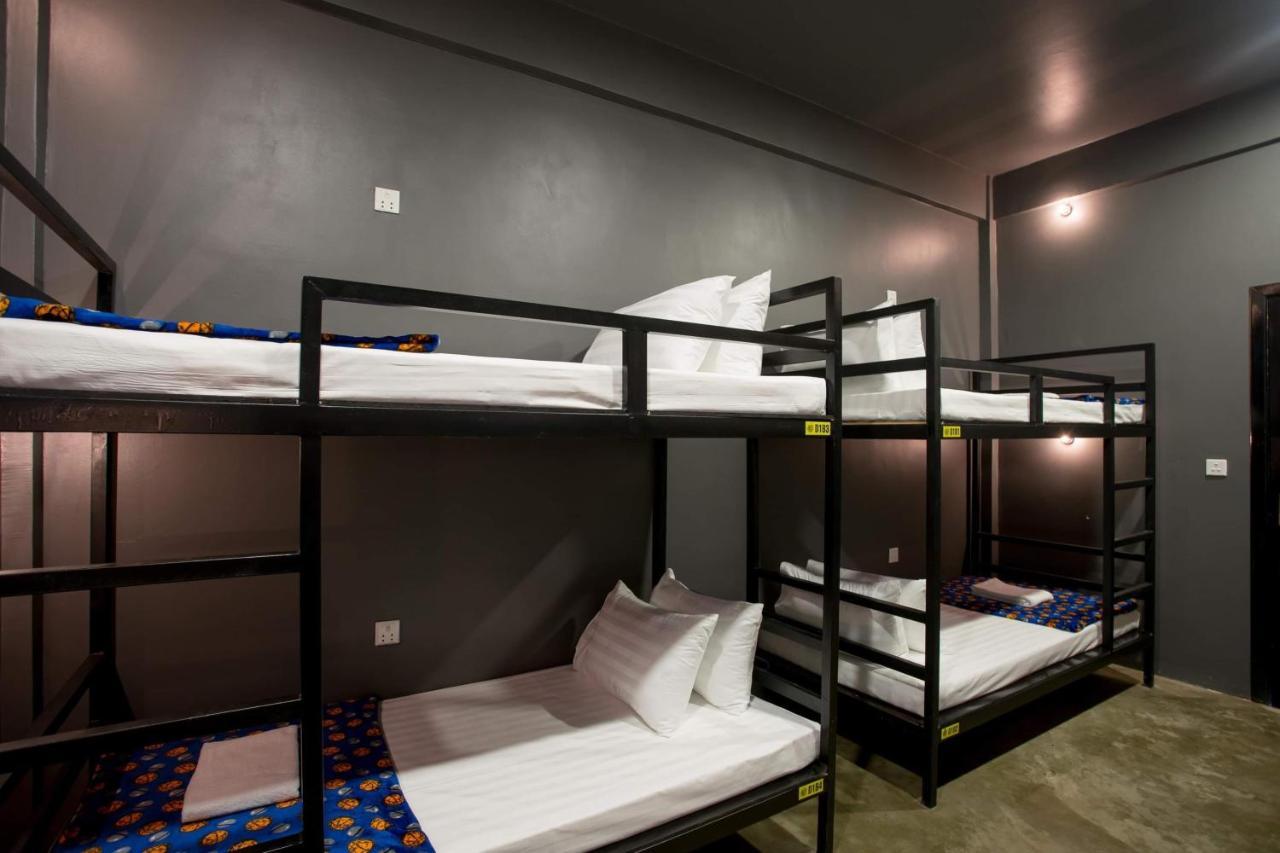 The Flex Hostel Сиемрип Экстерьер фото